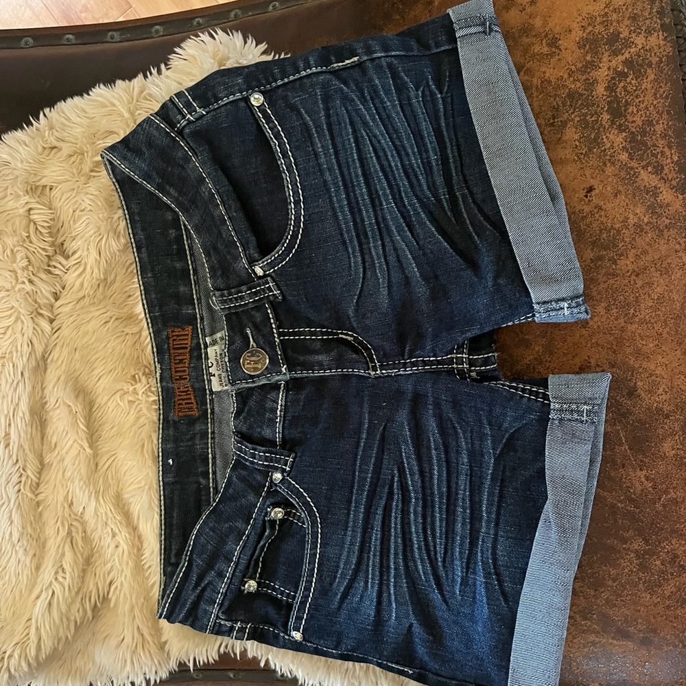 free culture low rise shorts